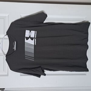 Under Armour Men's Dark Gray Short Sleeve Tee
